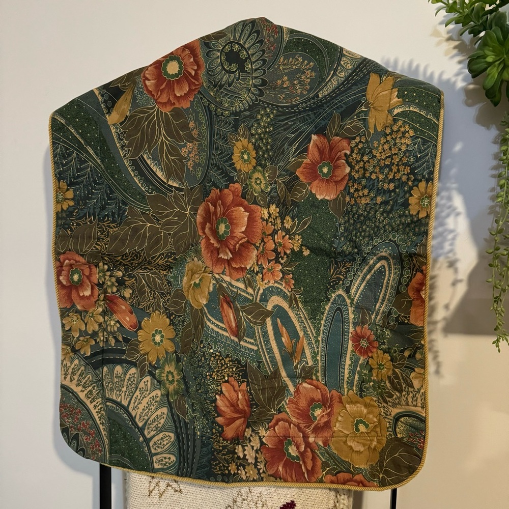 Vtg Croscill Pillow Shams blue/green Floral Print Size: Standard
